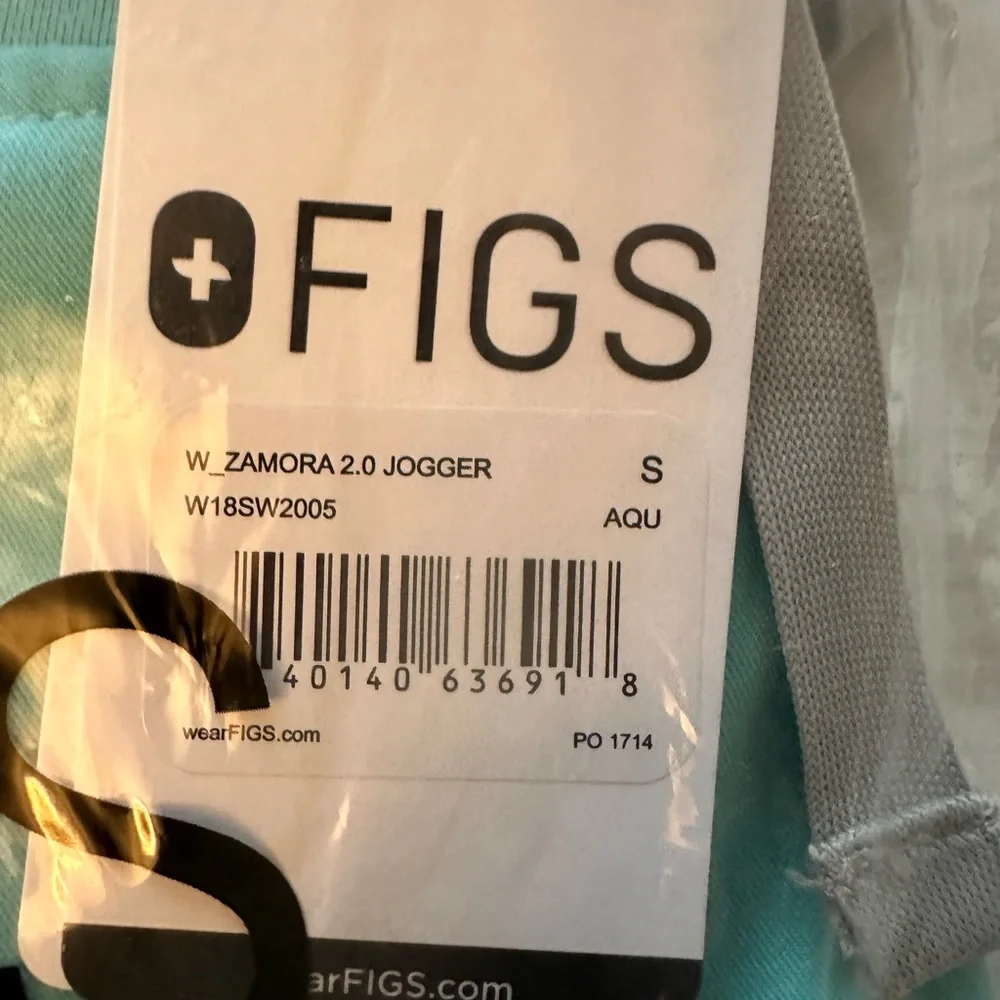 Figs Fresh Aqua Small Regular Zamora Joggers. - Picture 2 of 5